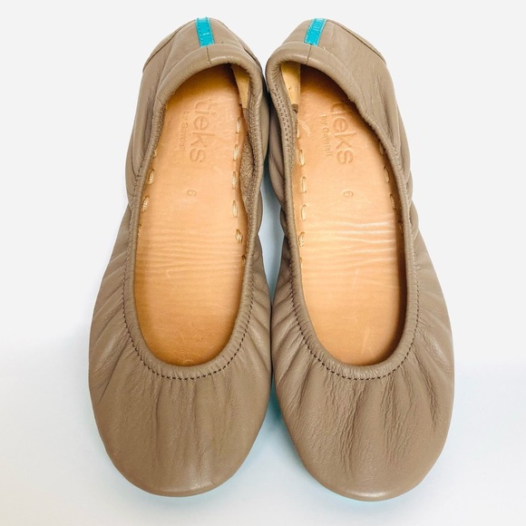 Tieks by Gavrieli Taupe Leather Slip On Ballet Flats Shoes - Picture 13 of 13